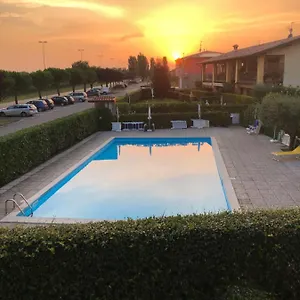 https://sirmione-emma-appartamento.it-lombardy.com
