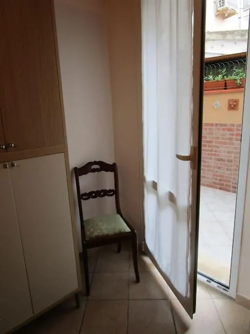 Apartment Ferienwohnung Il Piccolo Eden - Private Garden Livorno Italien